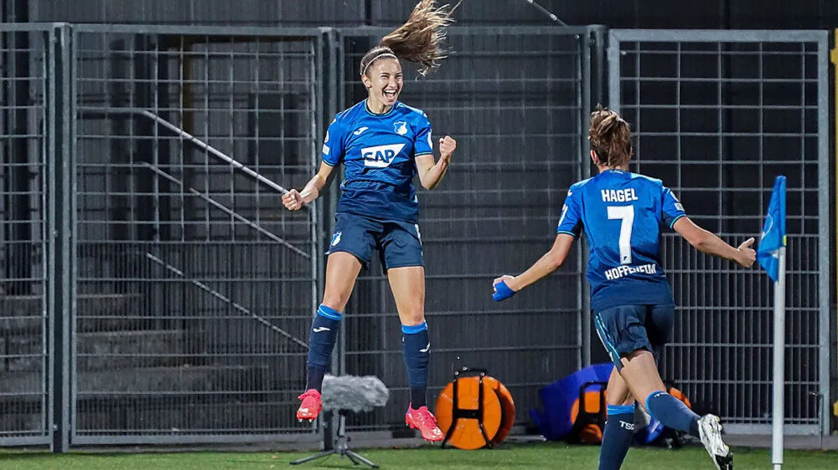 Katharina Naschenweng ließ sich feiern.