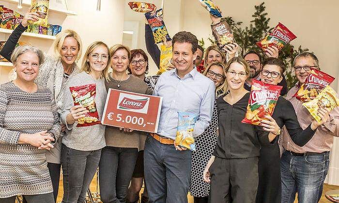 Spendenübergabe von Mitarbeitern der Lorenz Bahlsen Snack World Klagenfurt Dezember 2018