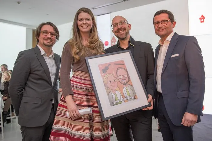In der Kategorie Kultur wurden Lucia Froihofer und Michael Hell mit ihrer Hofkapelle ausgezeichnet. Die Zeichnung haben Graz-Ressortleiter Michael Kloiber und Gerald Auer (Vogl + Co) überreicht.