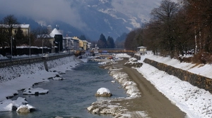 Blick auf die Isel und die Baustelle zum Hochwasserschutz