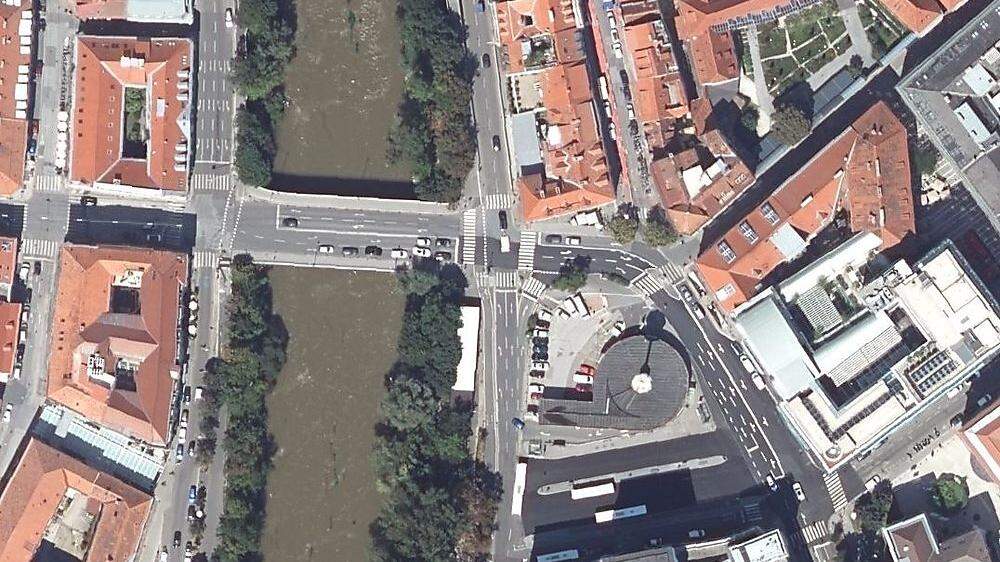 Die Tegetthoffbrücke beim Andreas-Hofer-Platz 