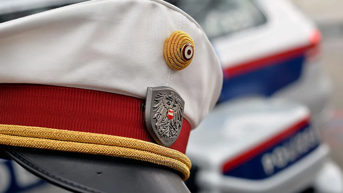Die Polizei konnte den Lenker ausforschen (Symbolfoto)