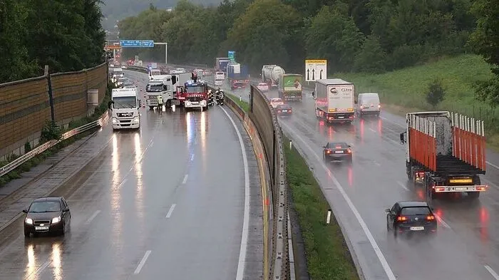 Lkw-Unfall auf der A2 bei der Abfahrt Gleisdorf West