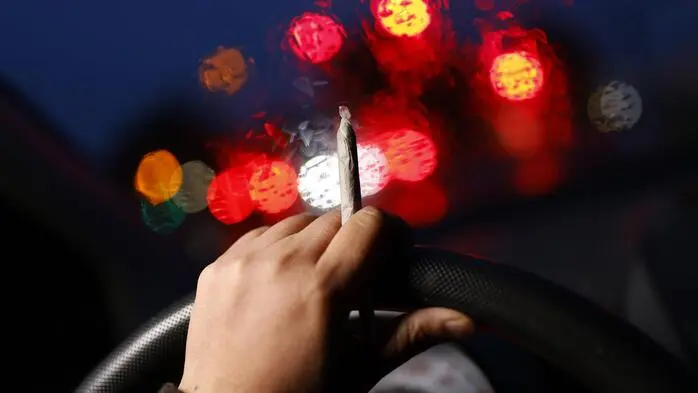 Mit Drogen im Blutkreislauf und im Auto wurde ein 20-Jähriger gestoppt