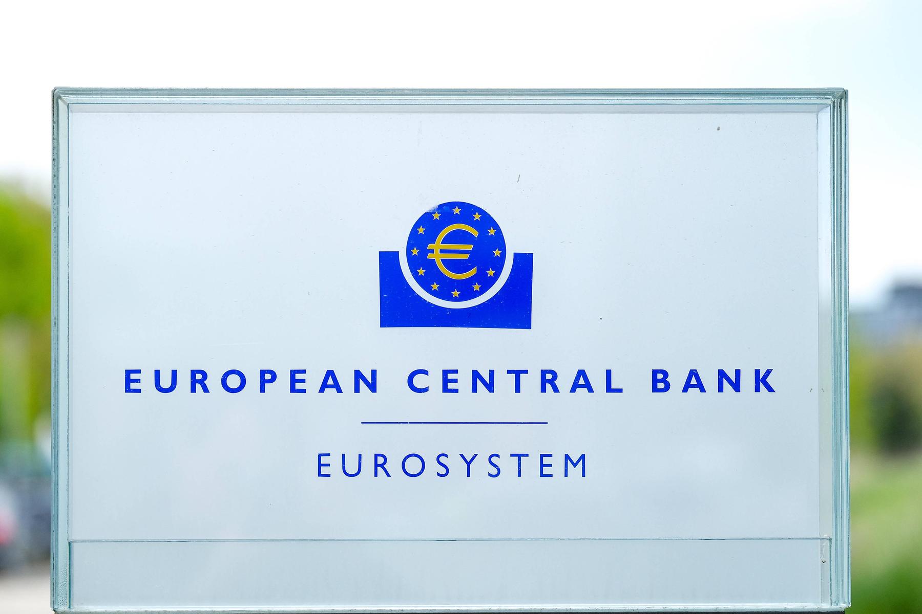 Chefvolkswirt Lane: EZB-Zinsen: „Keine ungerechtfertigten Erwartungen schüren“