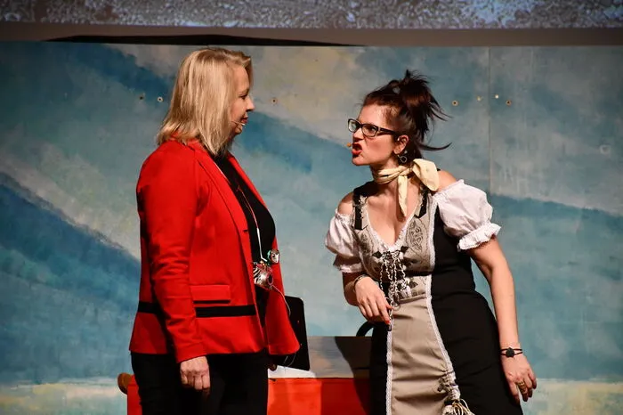Deborah Schuhmann und Sabine Brandner.