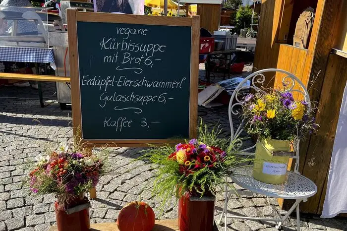 Dank gebührt dem Stadtmarketing-Team mit Barbara Wagner und Markus Jahn für die perfekte Organisation des Traditionsfestes im Herzen der Thermenhauptstadt. 