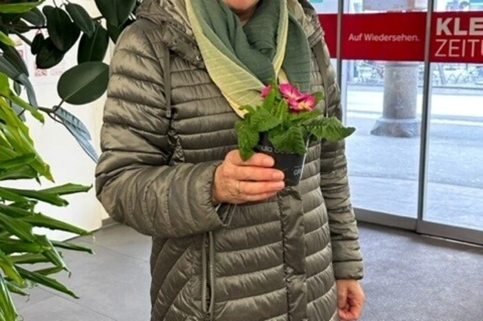 Die Freude über die bunten Blumen ist groß.
