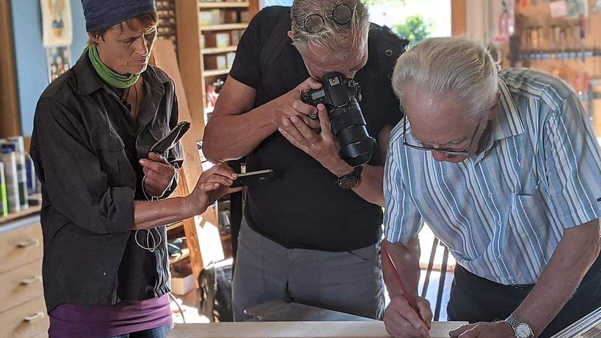 Petra Nachbaur sowie Lena und Franz Kremser haben mit „Hundert und Ein Tag“ ein spannendes Projekt im Youtube-Format gestartet 