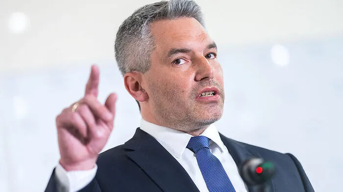 Innenminister Karl Nehammer: Er ist der starke Mann neben Sebastian Kurz in der aktuellen Regierungsmannschaft und als Ex-Generalsekretär gut verankert in der ÖVP.