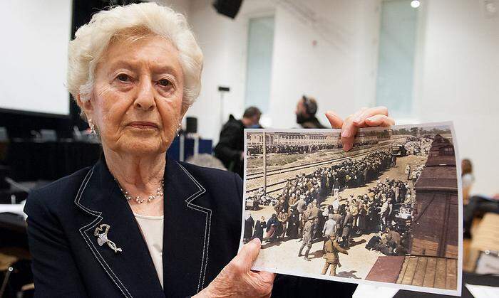  Die Auschwitz-Überlebende Irene Weiss  trat als Zeugin auf