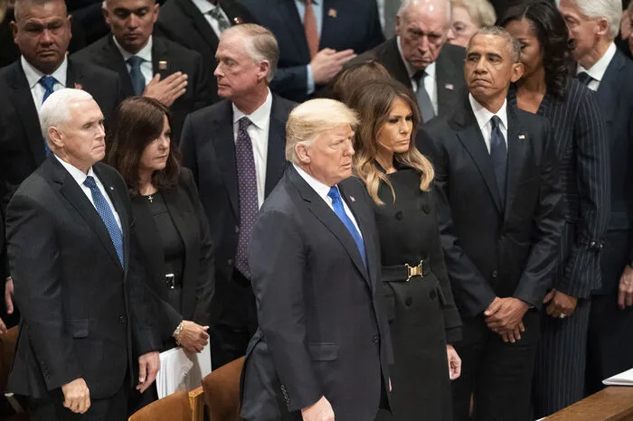 Agentur Archive - document view US-Präsident Donald Trump und seine Ehefrau saßen während des Gottesdienstes in einer Reihe mit seinen Amtsvorgängern Barack Obama, Bill Clinton und Jimmy Carter sowie deren Ehefrauen.