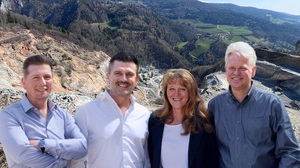 Die Eigentümer der Josef Christandl GmbH: Die Brüder Josef und Dieter Christandl sowie Sigrid und Christian Ferstl (die in Ilz auch einen großen Lkw-Handel betreiben)