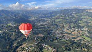 Eine bezaubernde Fahrt im Heißluftballon über die Oststeiermark