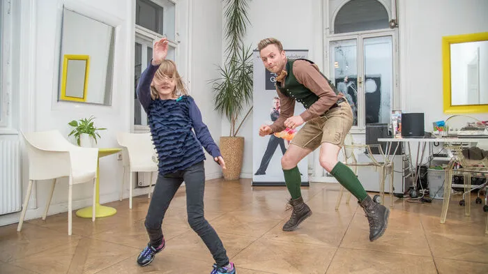Der sehnlichste Wunsch der tanzbegeisterten Kerstin aus Öblarn lautete: „Ich möchte einmal sehen, was in einer Tanzschule abläuft und was ein Tanzlehrer alles können muss.“