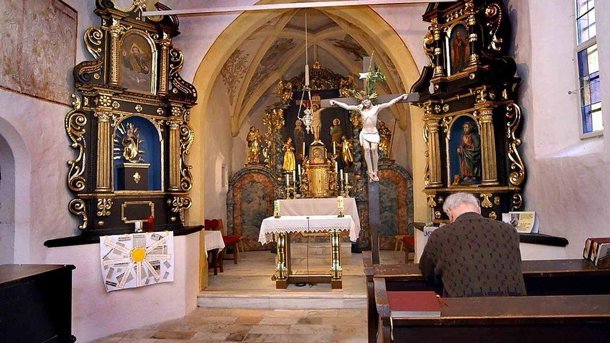 Die Kirche im Bezirk kämpft mit Mitgliederschwund, die Zahl der Katholiken wird Jahr für Jahr kleiner