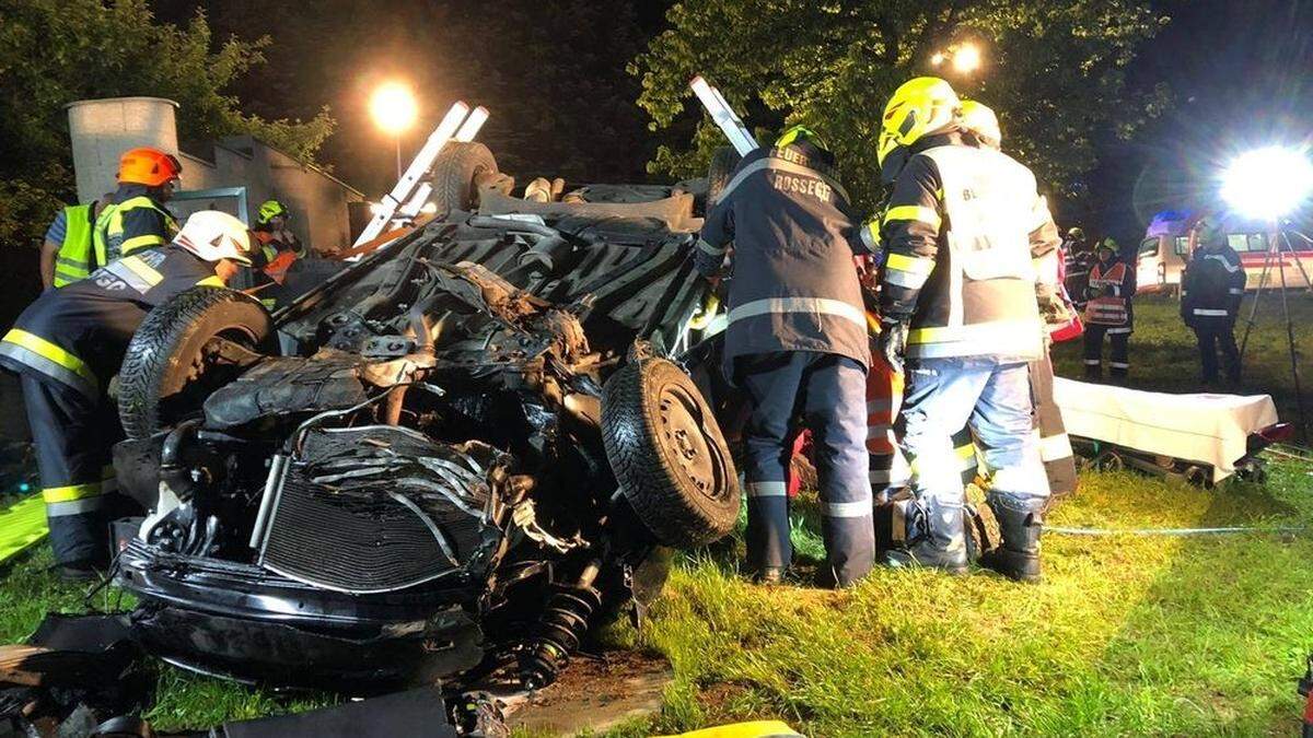 Das Fahrzeug wurde schwer beschädigt