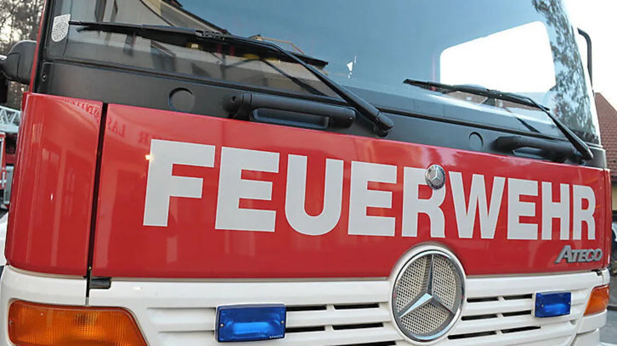 Das Fahrzeug wurde von der Feuerwehr geborgen