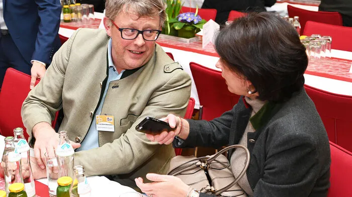 Der Kalsdorfer Augenarzt Richard Waltersdorfer im Gespräch.