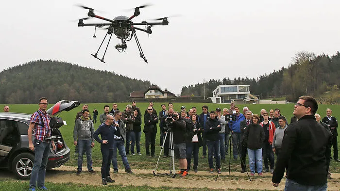 Unbemannte Luftfahrzeuge wie diese Drohne sollen in der Landwirtschaft eingesetzt werden