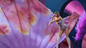 Swifts aktuelle Welttournee &quot;The Eras Tour&quot; ist bald auch in den Kinos zu sehen
