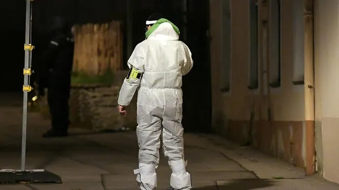 Der namentlich bekannte Täter flüchtete nach der Schussabgabe.