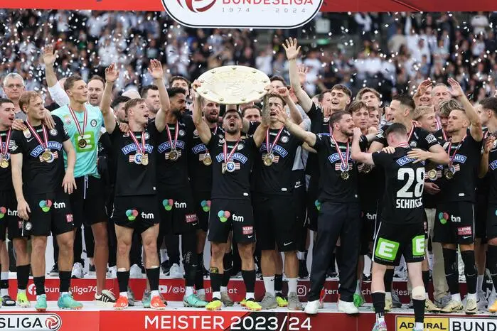 Es ist der vierte Meistertitel des SK Sturm nach 1997/98, 1998/99 und 2010/11.