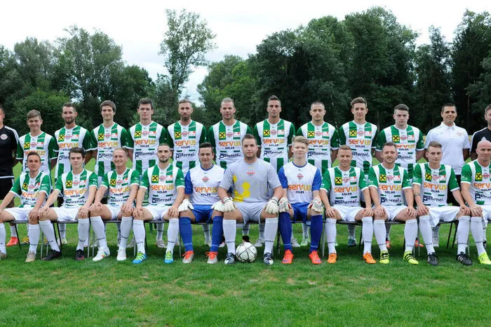 Durchmarsch in Landesliga Bad Radkersburg hat den Turbo eingeschalten. Gebietsliga-Aufstieg 2014/15, Unterliga-Meister 2015/16, Oberliga-Meister 2016/17. Pösendorfer, Puntigam, Wolf und Co. lagen ab Runde neun immer voran. Uwe Kleindienst übernahm im Oktober das Traineramt von Martin Prosser, blieb ungeschlagen. Wichtig: das 4:4 im April gegen den Zweiten Feldbach nach 0:3-Rückstand. Kleindienst holte damit Titel in der 1. Klasse, GL, UL (mit Retznei), OL und Landesliga (Allerheiligen).