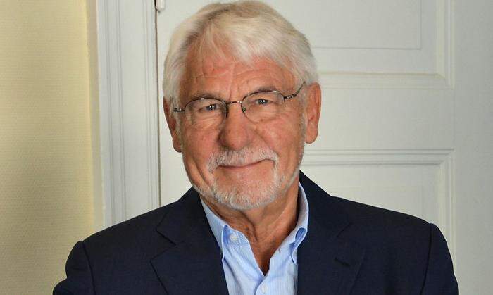 Gerhard Roth (77) ist Professor für Verhaltensphysiologie und Entwicklungsneurobiologie an der Universität Bremen; bis 2008 war er Direktor am dortigen Institut für Hirnforschung. 