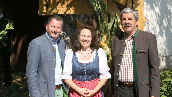 Die Singgemeinschaft Projern unter Chorleiterin Eva Fogash (Foto) lud zum Kirchtag in die Festhalle Projern. 