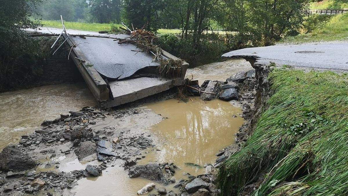 Die Landaubrücke würde zerstört.