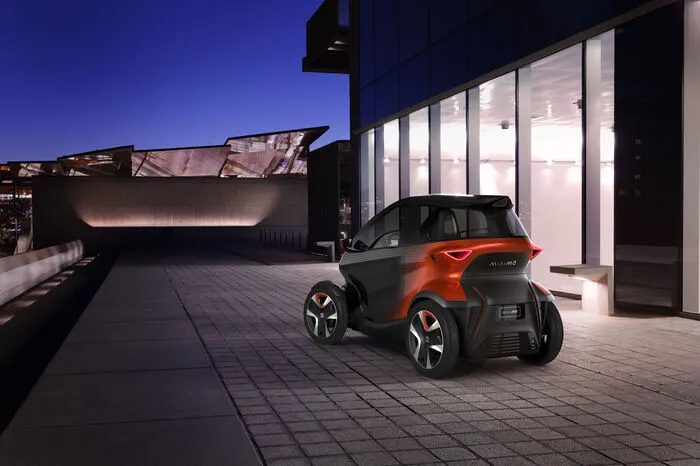 Das bedeutet, der Minimó nimmt lediglich eine Grundfläche von 3,1 Quadratmetern – ein ausgewachsenes Auto kommt auf 7,2 Quadratmeter.