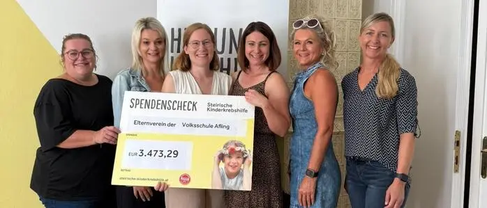Eine Abordnung des Elternvereins mit Doris Prasch von der Steirischen Kinderkrebshilfe