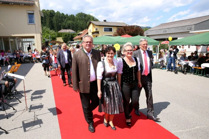 Allen voran Landeshauptmann Peter Kaiser und Bürgermeister Klaus Köchl. 