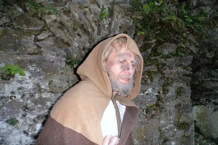 Braunmantel Helmut Wachernig (=verwunschener Kastellan)