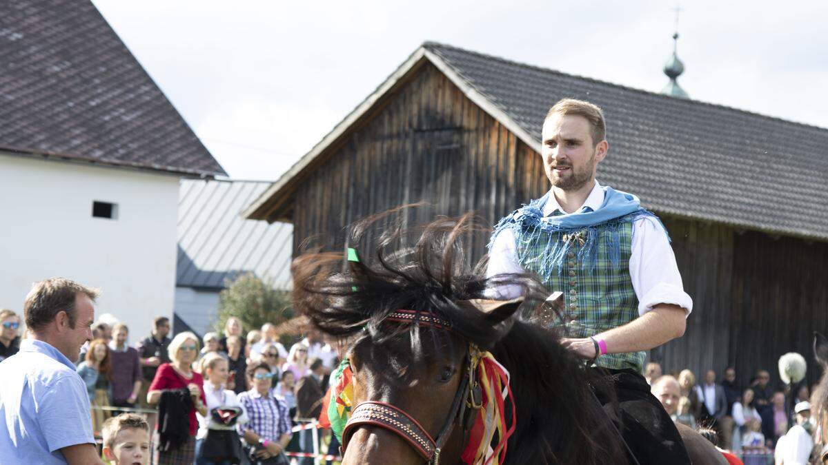 Kufenstecher Daniel Ferlitsch ist Protagnoist in der Senung.