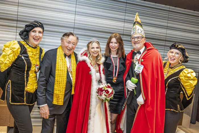 Richard Lugner ist am Donnerstag mit Jane Fonda beim Wiener Opernball und hat für sie schon einen Spitznamen: "Früher hieß sie Barbarella, bei mir heißt sie Lugnerella."