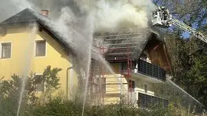 Der Brand brach am Freitagnachmittag aus vorerst unbekannter Ursache aus