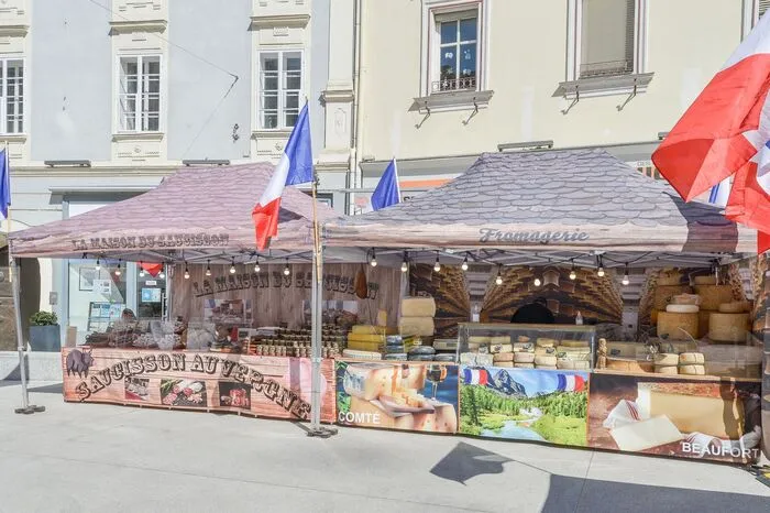 Am 25. März erwartet die Besucher darüber hinaus von 18 bis 21 Uhr Live-Musik am Akkordeon