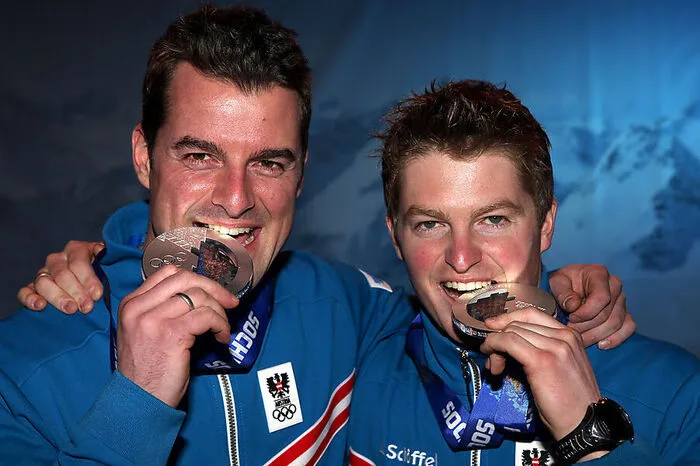 Sportart: Rodeln Gold: Doppelsitzer (2006, Turin und 2010, Vancouver) Silber: Doppelsitzer (2014, Sotschi) Bronze: -  