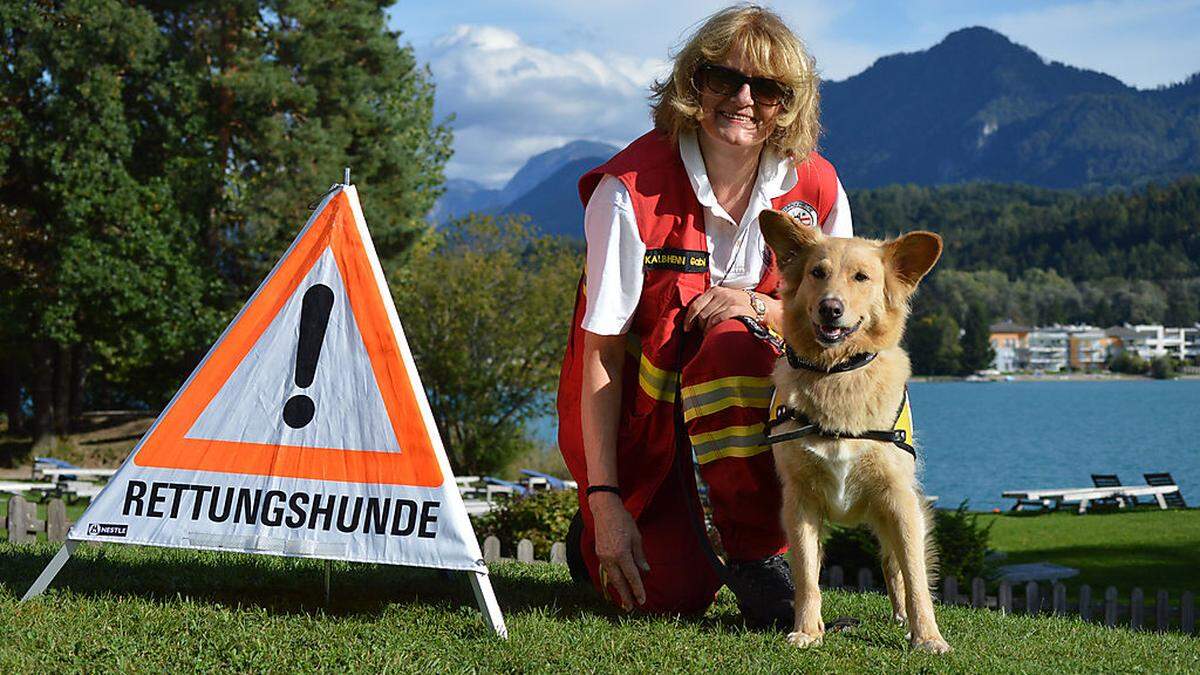 Seit drei Jahren ist Kalbhenn mit ihrem Hund Myszka bei der Rettungshundestaffel aktiv 