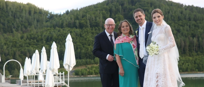 Stefan und Ernelinde Karner feierten mit Alexander Karner und Braut Diana (von links) gemeinsam „goldene“ und „grüne“ Hochzeit