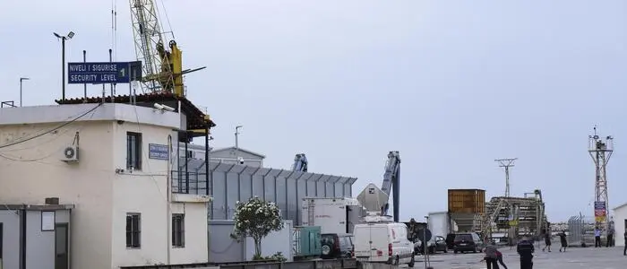 Italien hat es mit einem Auffangzentrum in Albanien versucht