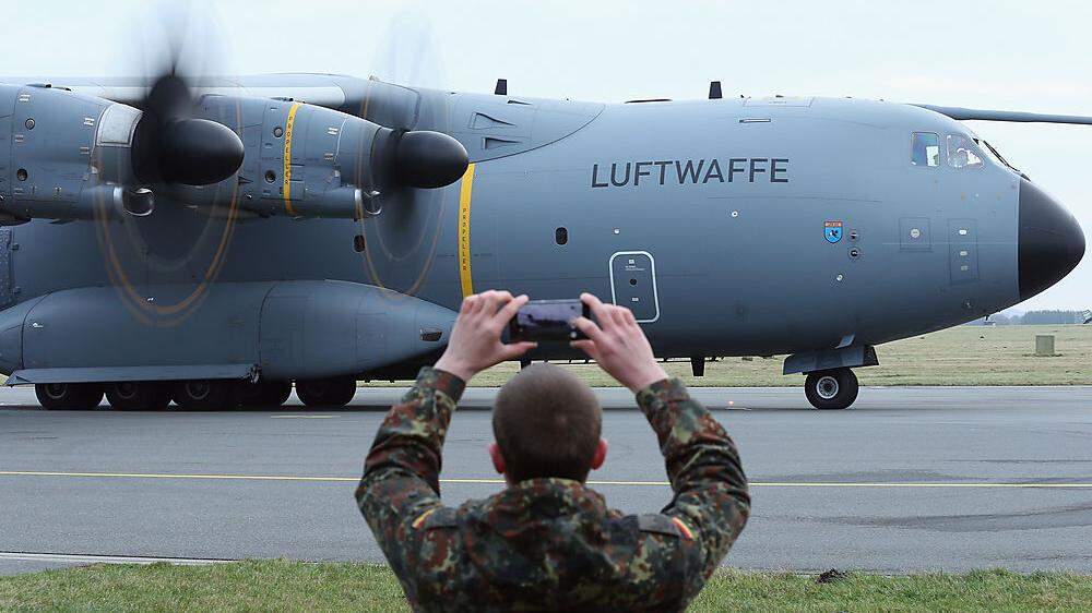 Die Bundeswehr flog schwer kranke Patienten nach Nordrhein-Westfalen aus 