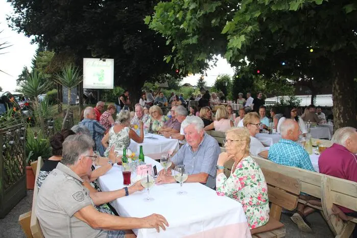Am Freitag, 11. Juli, mit Beginn um 20 Uhr präsentieren „Aniada a Noar“ im Schilcherhof ihr Programm „Jenseits des Ganges“.