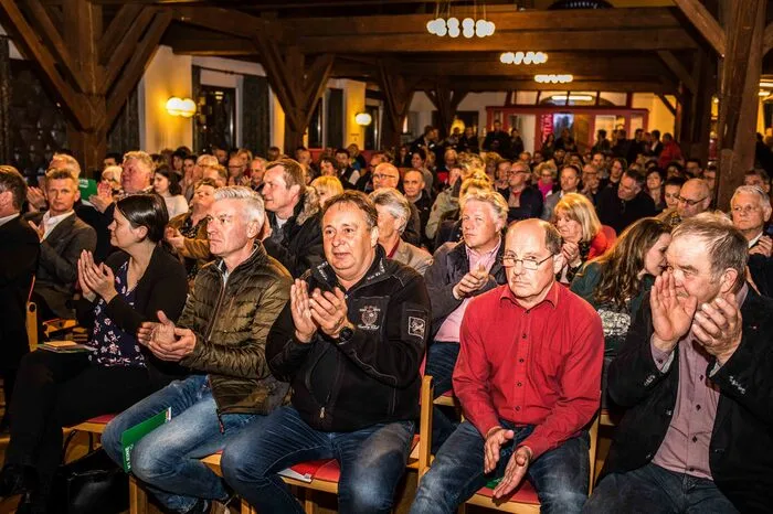 Die Bevölkerung machte sich ein Bild von den Bürgermeisterkandidaten