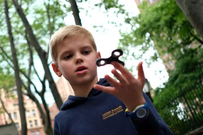 "Pokemon Go" war gestern - jetzt wollen alle Kids einen Fidget Spinner haben.