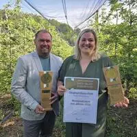 Die Freude bei Michael Pöltl und Elisabeth Pöltl über die Auszeichnung ist groß