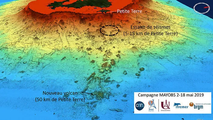 Ein Unterwasser-Vulkan entstand vor der Komoren-Insel Mayonette innerhalb von nur sechs Monaten