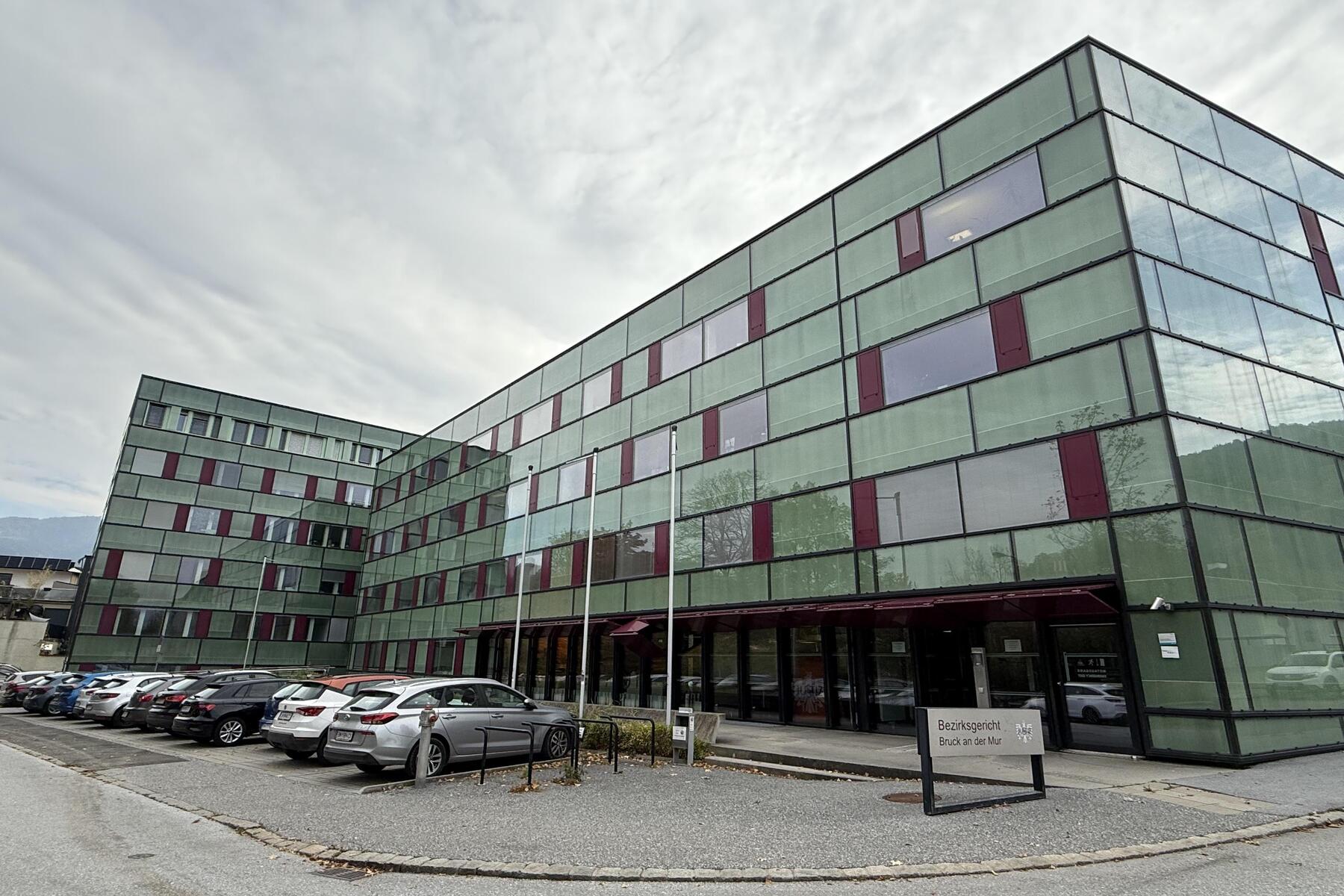 Tödlicher Unfall: 81-Jährige starb bei Frontalkollision: Führerschein-Neuling verurteilt